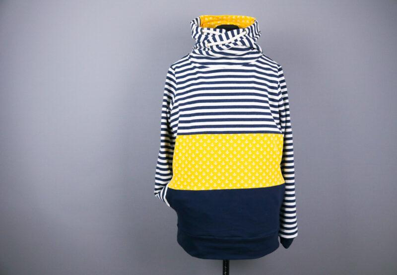 Featured Post Image - Stoffresteverwertungsnähprojekt – Maritimer Hoodie – Gastbeitrag von JanaKnöpfchen