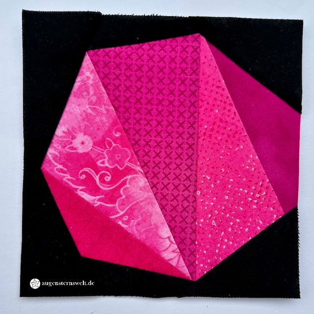 Featured Post Image - Quilt to Bee #9/23 – All the Diagonals